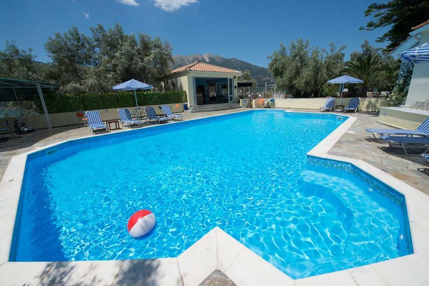 Ilios Hotel & Villas Geni  Bagian luar foto