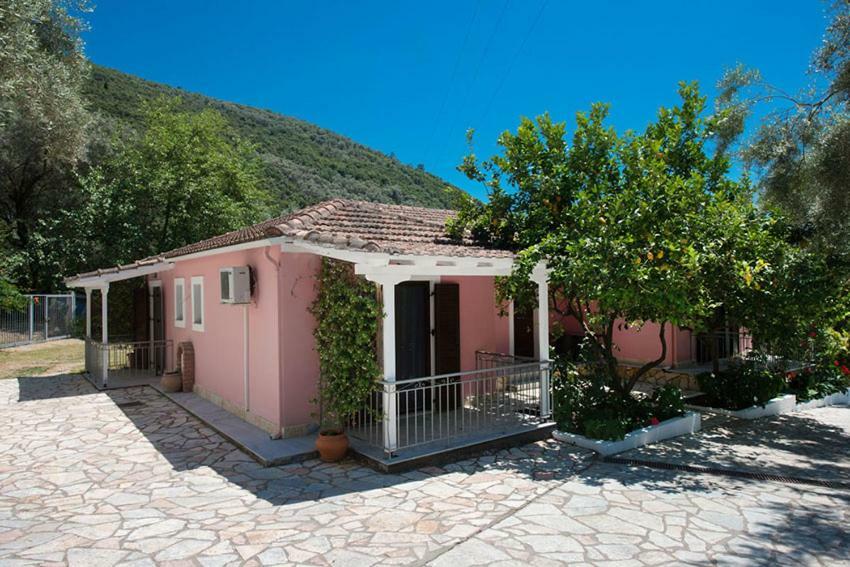 Ilios Hotel & Villas Geni  Bagian luar foto